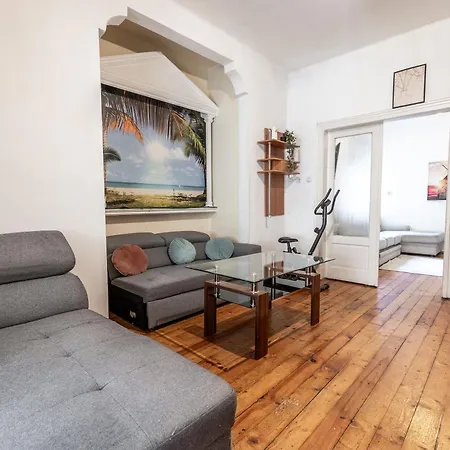Daire Salts Market 3br Retreat *