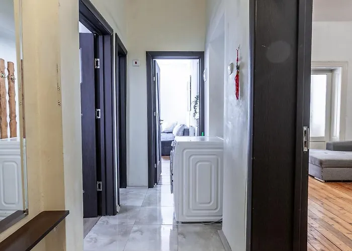 Salts Market 3br Retreat *