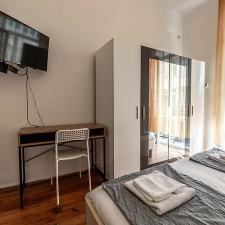 아파트 Salts Market 3br Retreat By Bulgarianhomes *